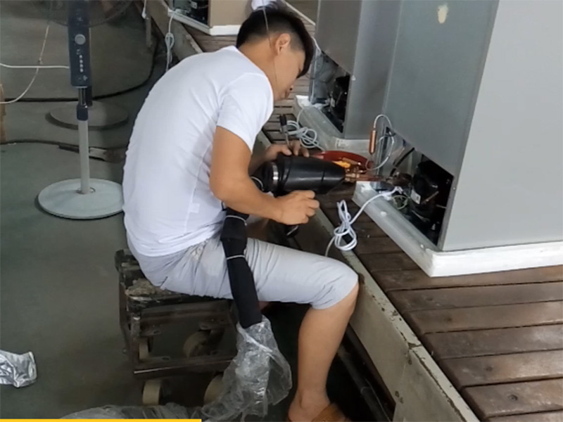 手持式冰箱銅管焊接設(shè)備